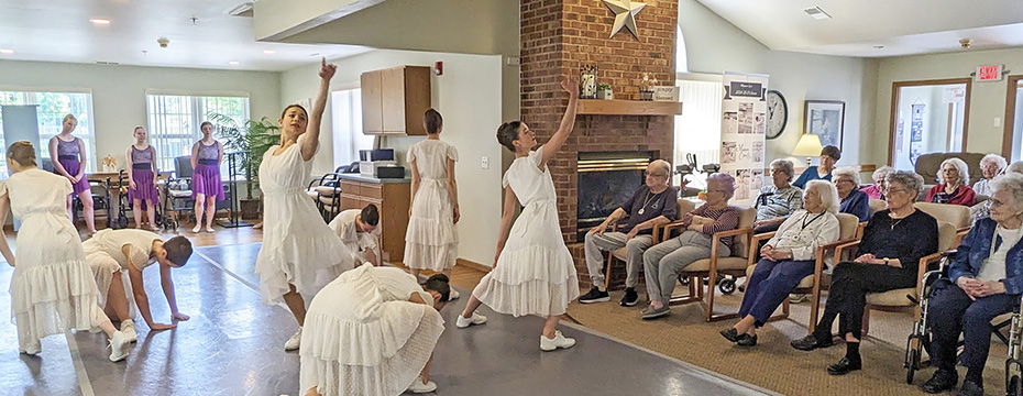 Magnum Opus ballet dancers enchanted Pines residents